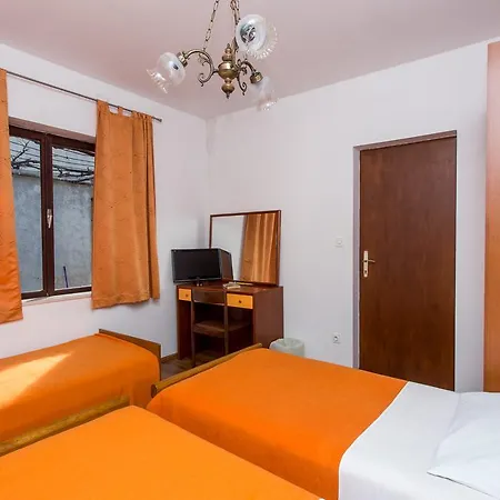 Guest House Lina-2